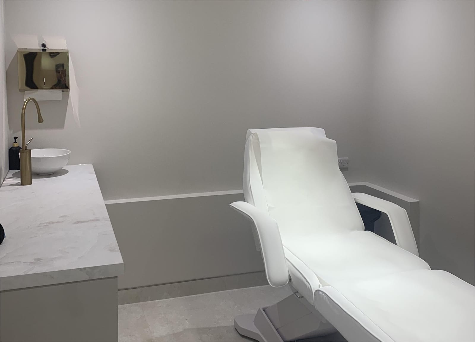 Difference Between BBL and Moxi Laser Treatments